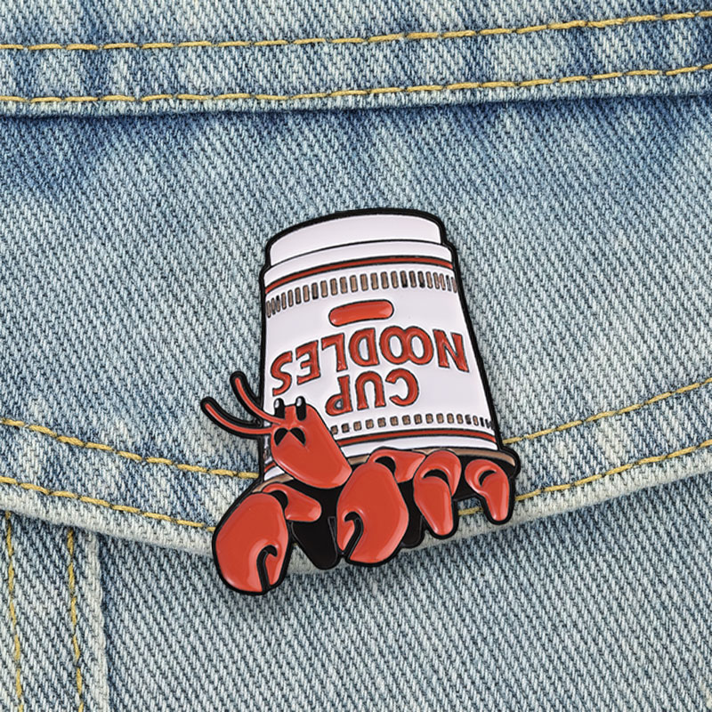 Spilla smaltata Lobster Cup No - Zinc Food Snacks recensione e prezzo